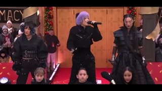 اجرای جدید آهنگ golden توسط خوانندگان گروه huntr/x