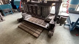 تولید سنگفرش طرح‌دار با سیستم دو مخزن تیام ماشین