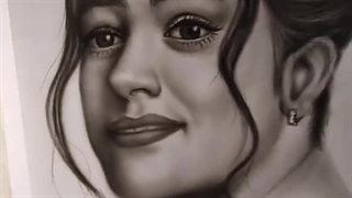 نقاشی سیاه قلم چهره | سفارش طراحی چهره سیاه قلم در فرنوآرت