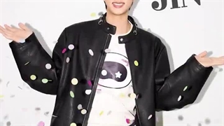 آپدیت اینستاگرام، یوتیوب و توییتر بی‌تی‌اس به مناسبت تولد جین هیونگ ♡ کپشن**