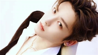 استایل هو مینگهائو برای مراسم شب جیغ آی چی یی(کپشن)