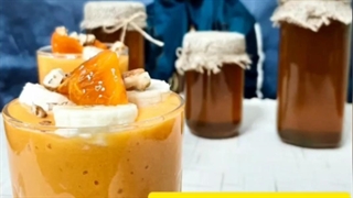 شیک مقوی خرمالو و عسل – میان‌وعده‌ای سالم برای کل خانواده