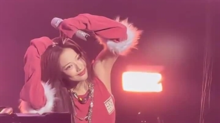 منتشر شده از روکا بیبی مانستر توی کنسرت Love monsters