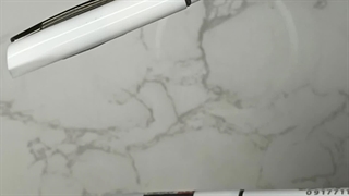 حک روی خودکار