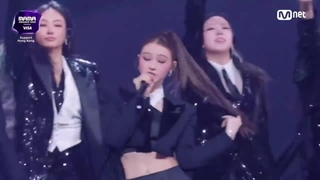 MEOVV - TURN IT UP (MAMA ver.)  [MAMA] (اجرای زنده گروه میو در مراسم ماما)