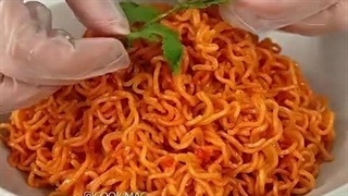 نودل درست کردن ساده