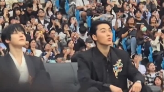 ریکشن سان و مردم به گروه کورتیس(((: ♡☆