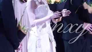 بایلو درحال کرم ریختن به کارگردان هایی که بازی کرده..