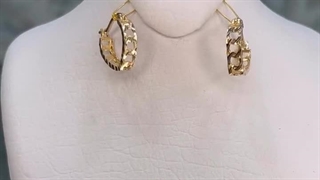 ✨ قلب‌هایی از جنس طلا، هدیه‌ای به زیبایی عشق شما! ✨