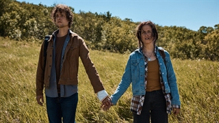 فیلم سینمایی تنها بمیر دوبله فارسی