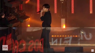 اجرای اهنگ Yes or No از جونگکوک بی تی اس در امریکا