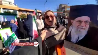 پاسخ بانوی ایرانی به اغتشاشگران و توهین کنندگان به ساحت رهبری