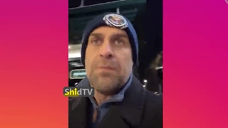 فخرآور، رضا پهلوی را به آتش کشید؛ مردک دروغگو چرا بچه‌های مردم را به کشتن دادی؟ اسم فراخوان‌های تو، فراخوان خون بود!