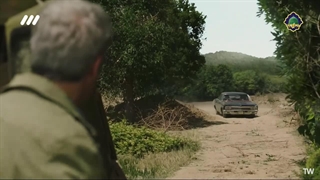 دو نیمه ماه قسمت 1