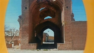 میخوام یک چیز پشم ریزون ولی شاید در عین حال براتون بی اهمیت باشه بگم+کپشن