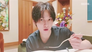 ولاگ[هفته مد] لینو از STRAY KIDS، از مجله Dazed♡♡