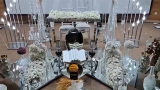 آماده سازی دکور جشن ازدواج دانشجویی