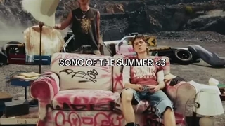<<< Song of the summer