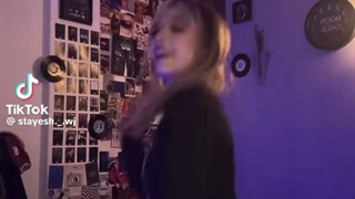 حالم از داداشم بهم میخورهه(با این حال فرد خیلیییی جنتلمن منیه) ♡♡ انقدر که این داددش جنتلمن منه که نگووووو