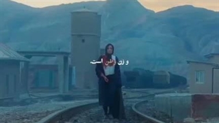 و زن وطن است (دلوین)
