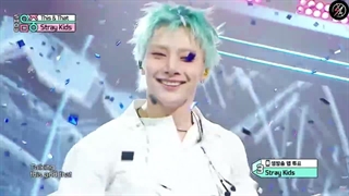 اجرای استری کیدز Stray kids آهنگ This&That در شوی Music core